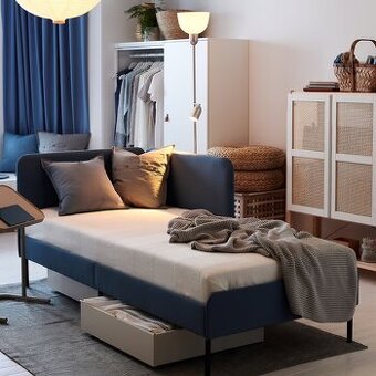 Modrá postel Blåkullen IKEA