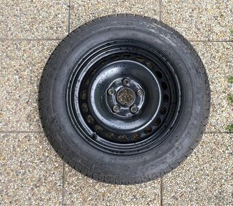 originální kolo Volkswagen s celoroční pneu 195/65 R15