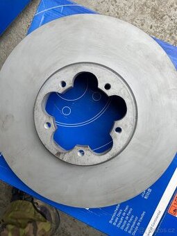 Kotouce ate ford transit custom