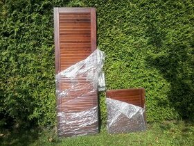 Prodám dřevěné žaluziové dveře