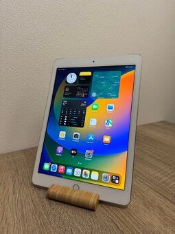 Apple iPad 9,7” (2017) 128 GB Wi-Fi + Cellular – TOP stav