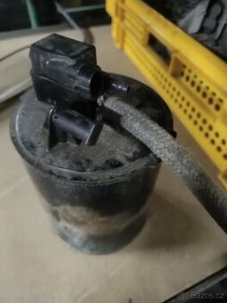 Prodám Lada Niva uhlíkový filtr