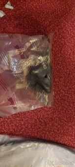 Felicia plast popelníku,zavírání 5 dveří a silentblok motoru