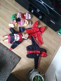 Bundy velikost 90 cm. Cena za kus 80 Kč.