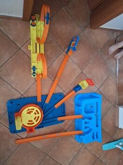 Zánovní Hot Wheels dráha