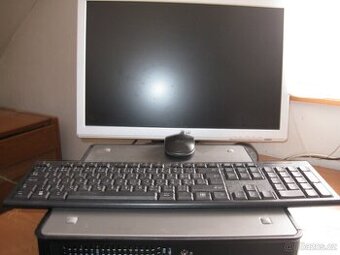 Stolní počitač - kompletní konfigurace