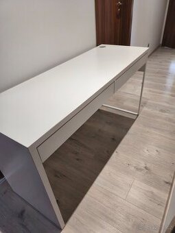 Psací stůl IKEA