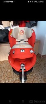 Autosedačka Cybex Sirona Q i-size od narození do 18 kg