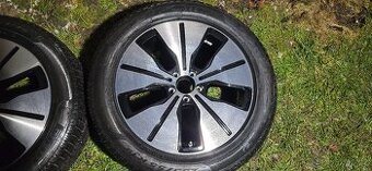 Nový disk s pneu MB EQC (N293),pneu 235/55/19 pošlu