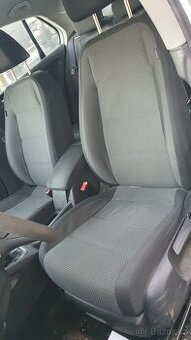 VW Golf 5, Jetta,Octavia 2, interiér, kapota aj.