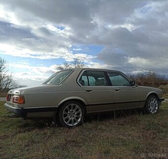BMW E23 728i - původ ČSSR