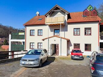 Byt, OV, 3+kk, plocha 49 m2, terasa 43 m2, parkování, zahrad