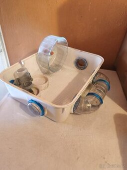 Terarium + potřeby pro savce