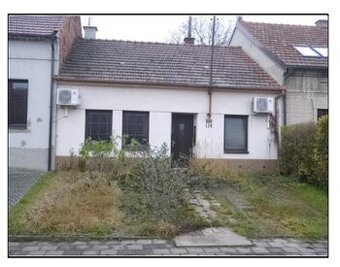 Rodinný dům v obci Vážany nad Litavou, ID 8150e 0104