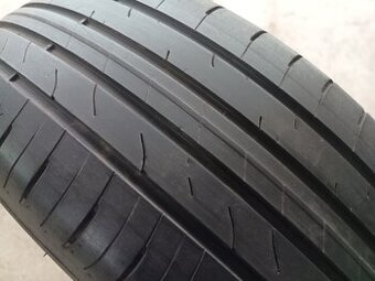 215/60 R17 GOODYEAR (3524)