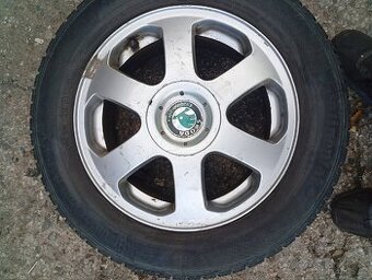 Disky s zimni pneu 195/65r15