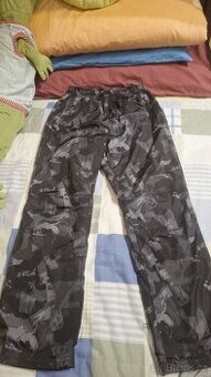 Prodám zateplené šusťaky 140-146