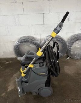 Čisticí vysavač Karcher Puzzi 30/4