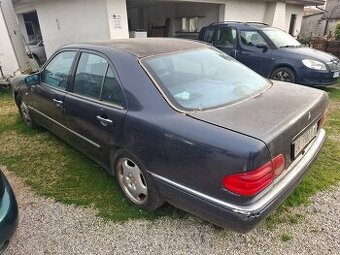 Mercedes E 210 300TD 130kw r.v.1998
