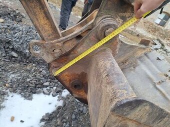 Podkopová lžíce Case 580SK