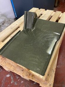 Karbon/ karbon-kevlar podlazka na peugeot 306