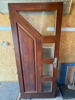 Vchodové bezpečnostní dveře