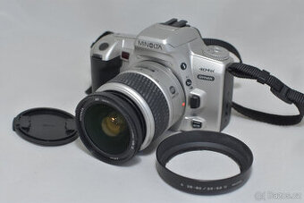 MINOLTA DYNAX 404 si + MINOLTA AF ZOOM 28-80