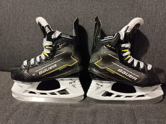 Brusle BAUER S24 SUPREME M40 | Junior 1.5 EE (EUR-34)