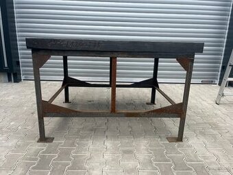 23. Pracovní stůl / rovnací, svařovací deska 1500/1200/85