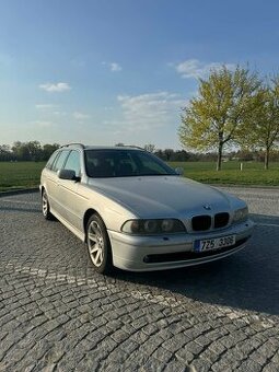 BMW e39 530i