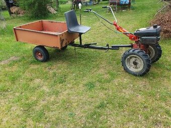 Malotraktor VARI se sklopným valníčkem