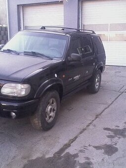 ford explorer 4.0l,150kw,r.v.7-01,174000km. - 1