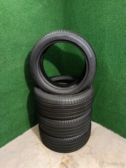 4ks letni 225/45/17 Michelin