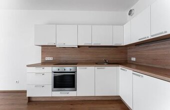 Pronájem bytu 1+kk, 32 m² s balkonem, Praha 14 – Hostavice