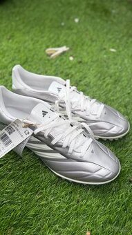 Turfy Adidas Copa Pure IV Club T