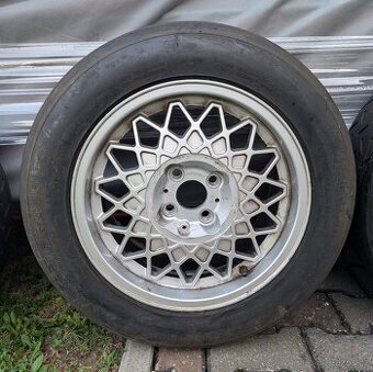 Fondmetal 2600 R15 + rally semi slick 205/55