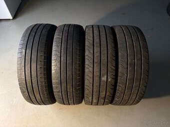 Letní pneu Pirelli + Continental 215/70R15C -možnost přezutí