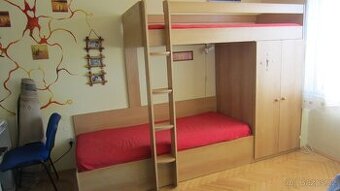 Patrová postel se skříní