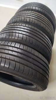 Jako nové 235/55/18 Kumho Crugen, DOT 0723