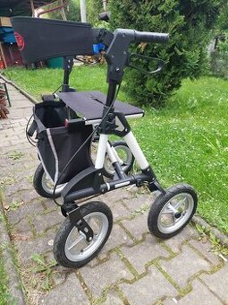 Nové odlehčené chodítko s nafukovacími koly - cena k jednání