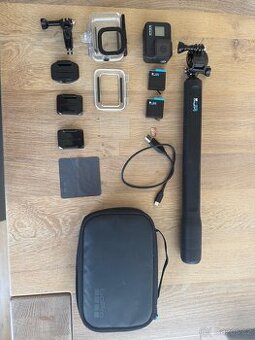 GoPro Hero 8 black + velké příslušenství + SD karta