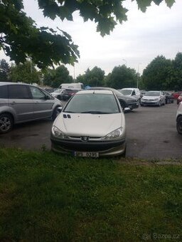 Prodám Peugeot 206 levně