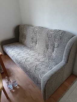 Nový gauč a nova kuchyňská linka