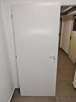 nové interiérové dveře 80 levé, vč. vložky s klíči