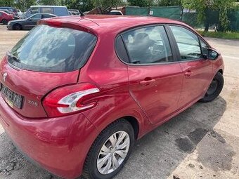Peugeot 208 1.2 60Kw 2013