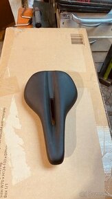 Prodam panskou sedacku na kolo 165mm bontrager - 1