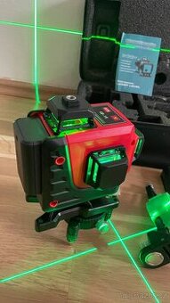 4D laserový nivelák – 16 linií
