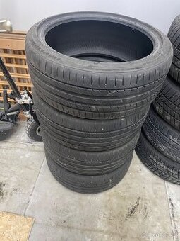 Prodám letní pneu Dunlop 215/40 R18