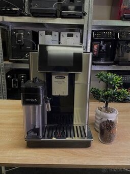 Kávovar DeLonghi PrimaDonna Soul
