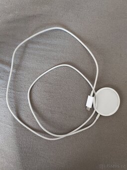 Apple Watch 44 mm (lehce poškrabáné)